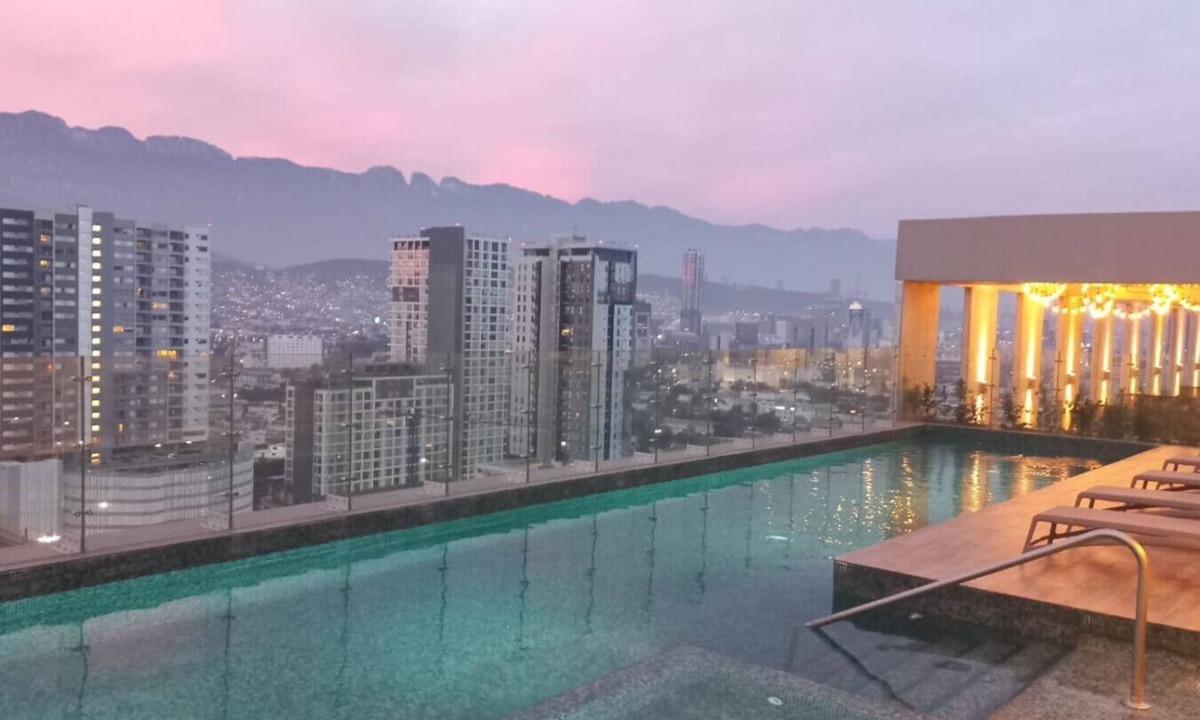 Monterrey Centro Apartment | ¡A pasos de Fundidora! 6 huéspedes + Gym + Alberca