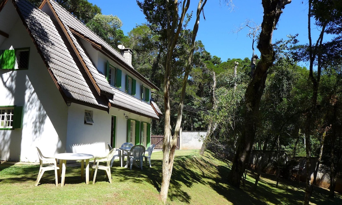 Monte Verde Ski Chalet | A peaceful corner in the mountains for couples or families.