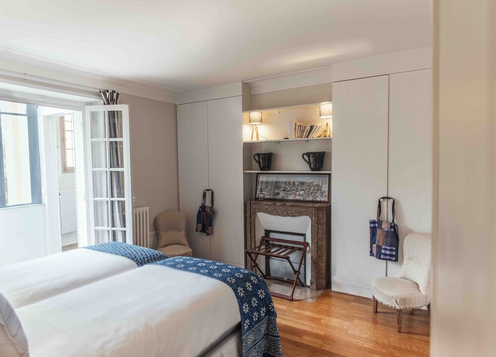 Clagny Glatigny House | A Petit Trianon in the heart of Versailles, Historic House