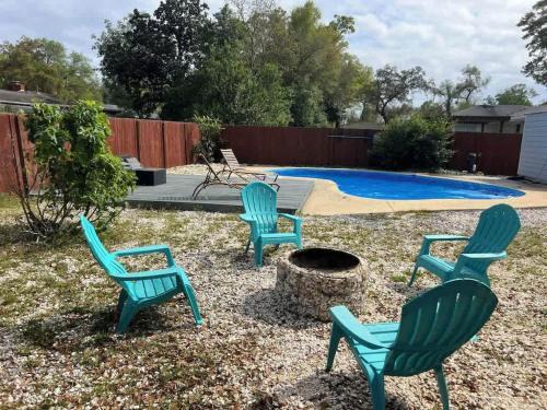 South Pensacola House | A Poolside Paradise