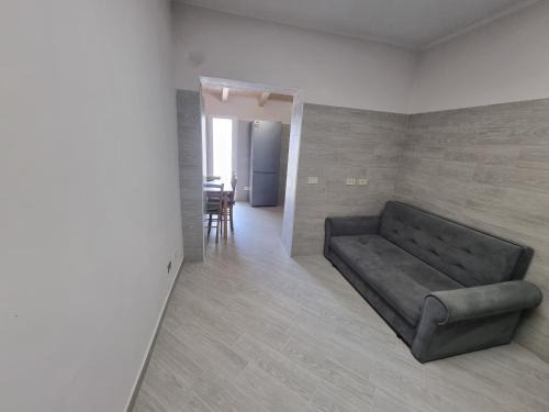 Trivolzio Apartment | A&R home