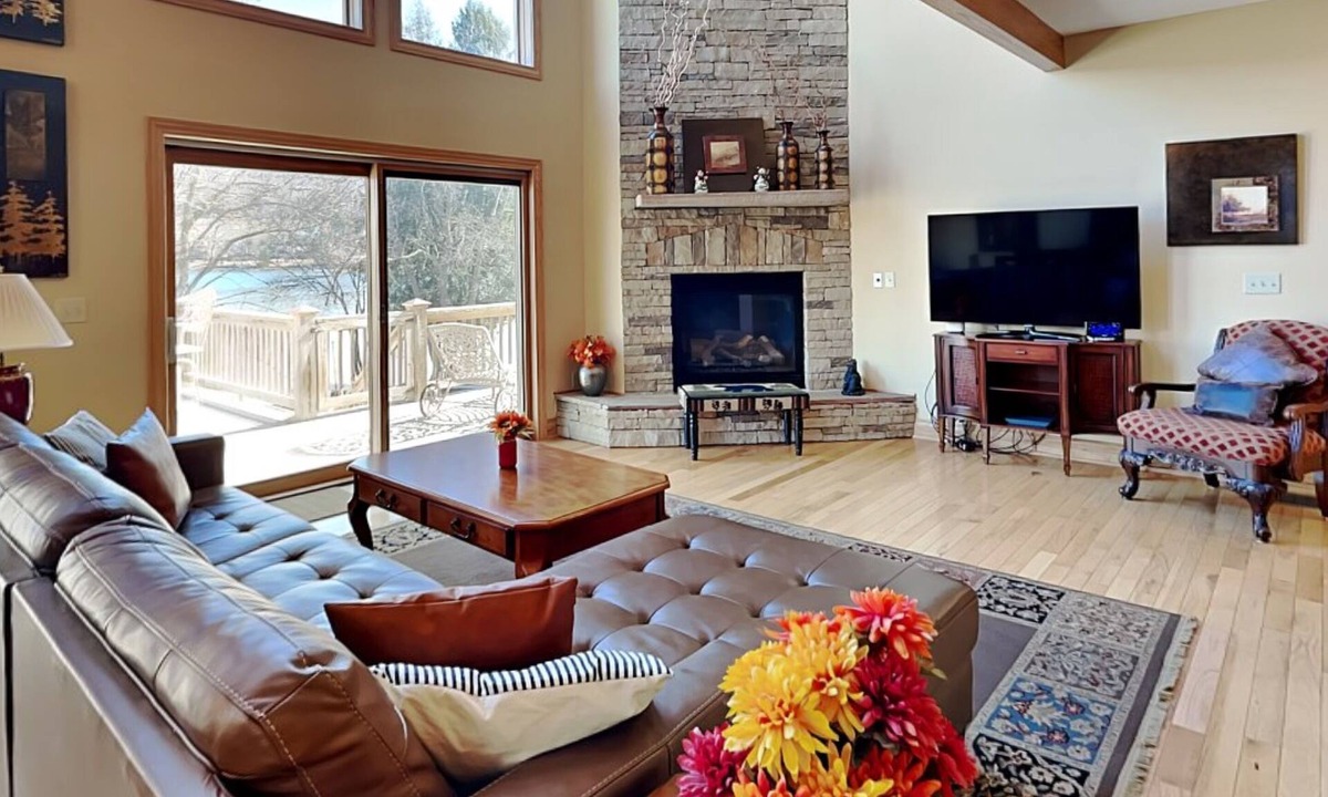 McHenry House | A Shore Thing | Boat Slip + Hot Tub & Fire Pit!