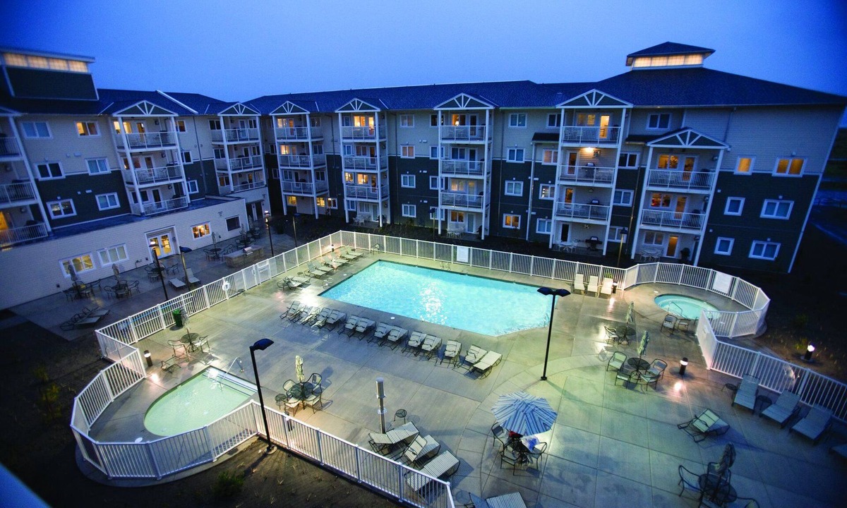 Long Beach Resort | A short walk into the city of Long Beach!