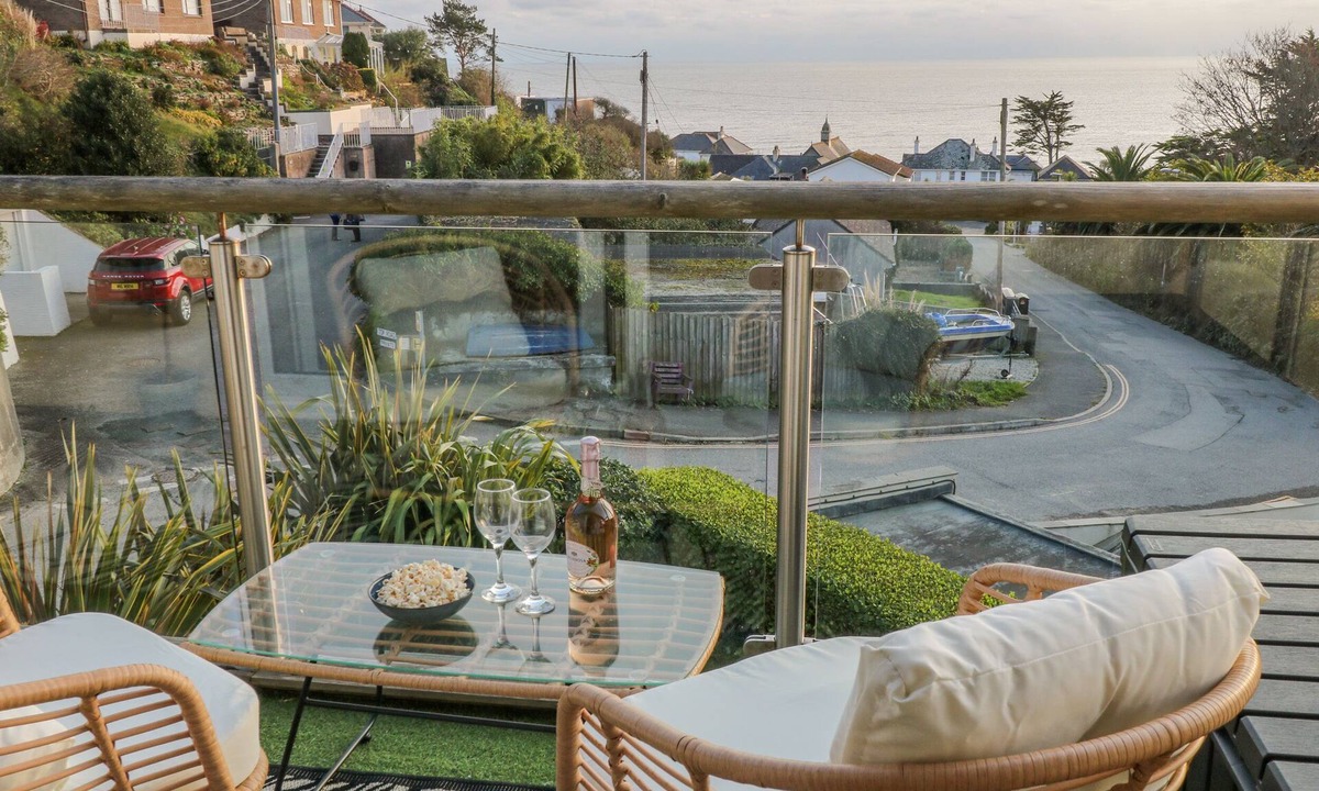 Downderry Cottage | A Stone's Throw