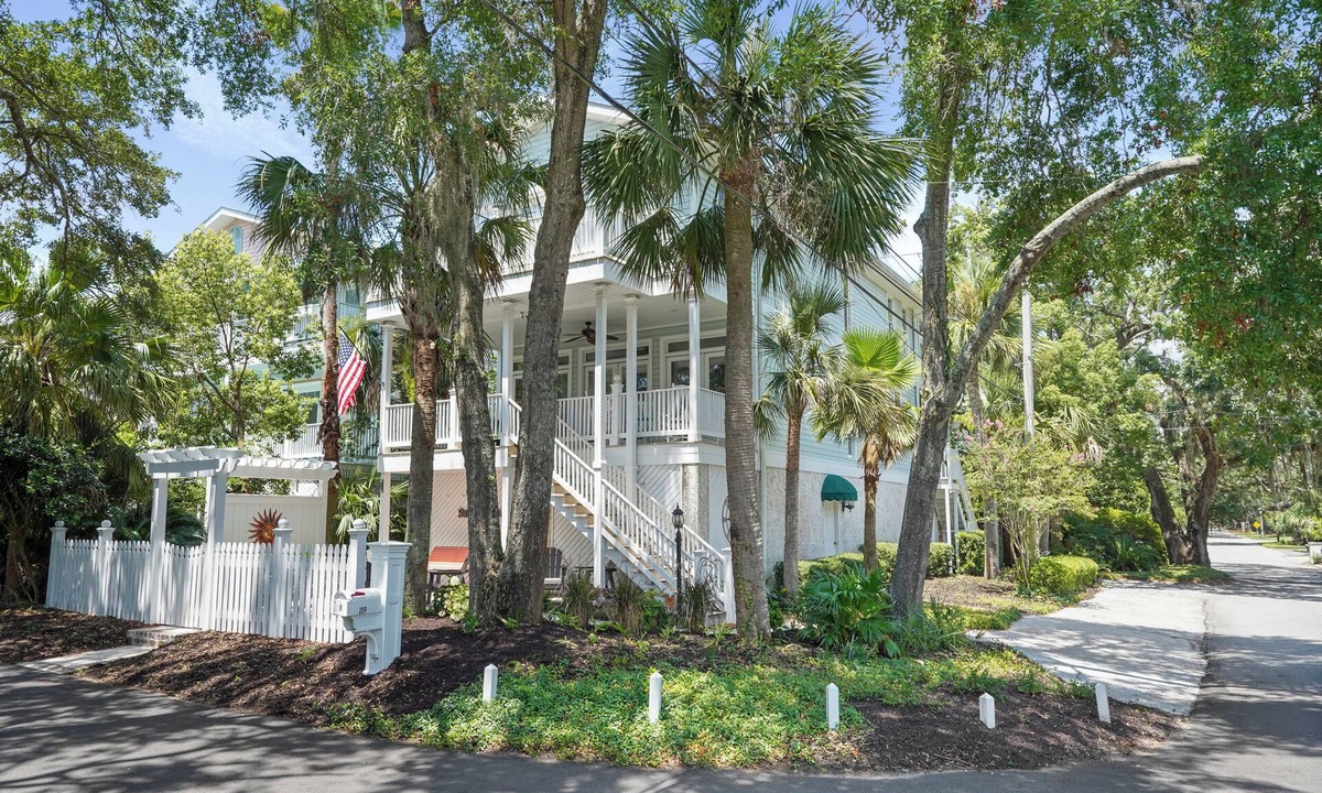 King City House | A Summer Hour Retreat. Coastal 3 Bedroom Getaway, Pet Friendly, Minutes from Village and Beach