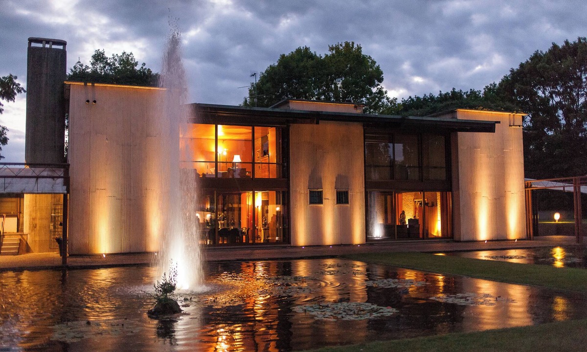 Abano Terme Villa | A villa designed by Tobia Scarpa, surrounded by nature.