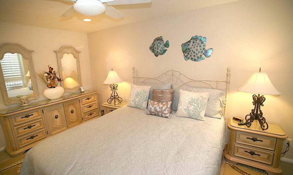 Townsite Condo | A209 - North Coast Village. Remodeled quick beach access