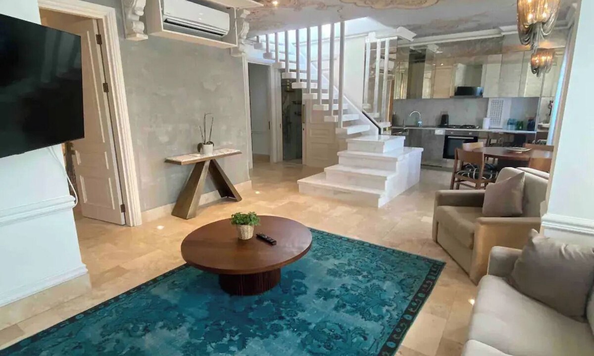 Taksim Apartment | AB Residences- Diamond Duplex 3BR Apt Terrace