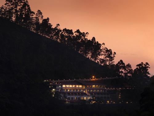 Devikolam Resort | Abad Copper Castle Resort