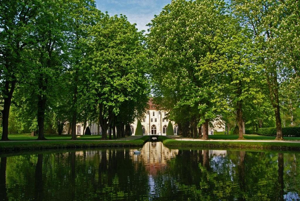 Asnieres-sur-Oise Hotel | Abbaye de Royaumont