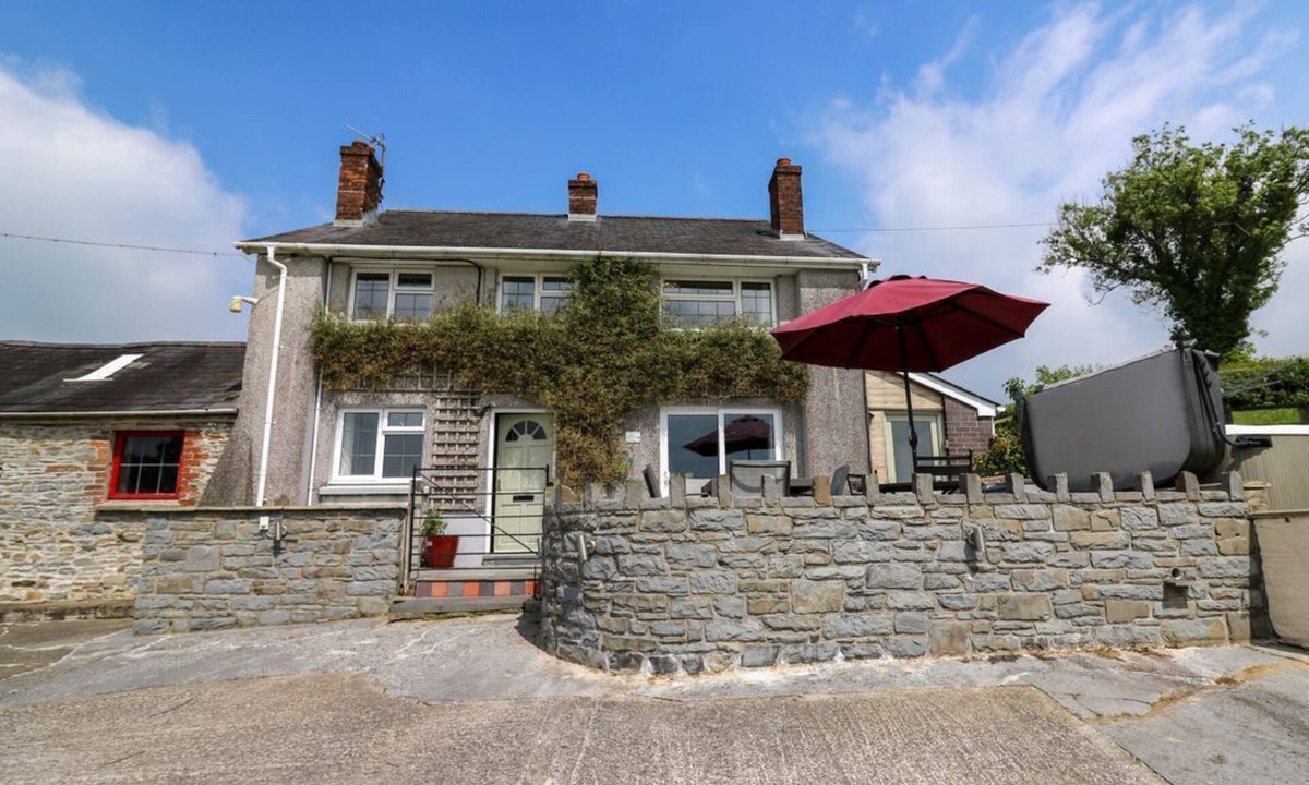 Lampeter House | Aberdauddwr, Lampeter