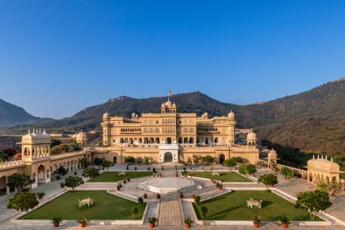 Khetri Hotel | Abheygarh