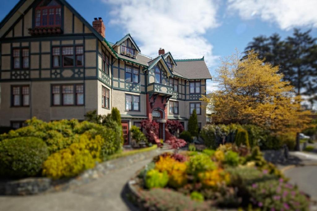 Downtown Victoria Hotel | Abigail's Hotel