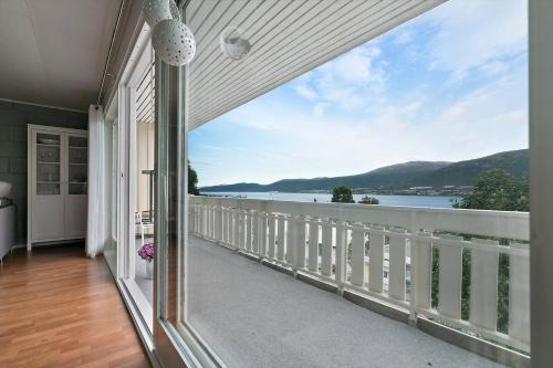 Tromso Apartment | -Abla- Panorama view in the center of the island