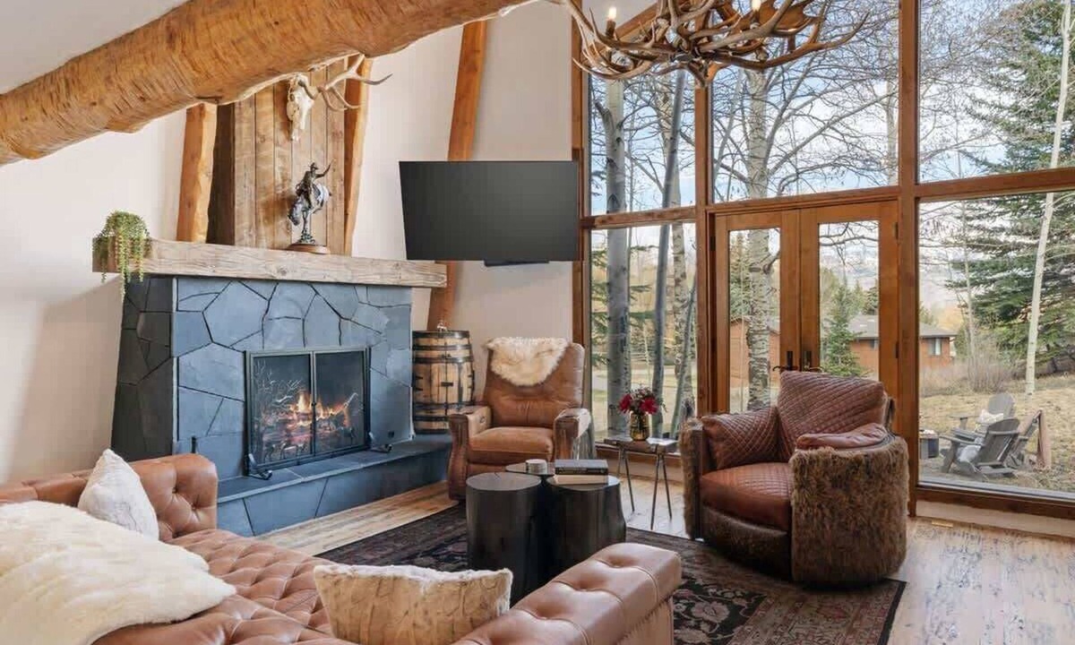 Jackson Hole House | Abode at Luxe Barnhouse, teton views, hot tub