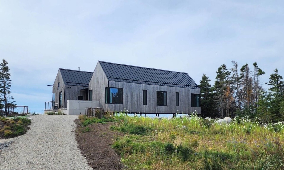 Halifax County House | Above the Tide
