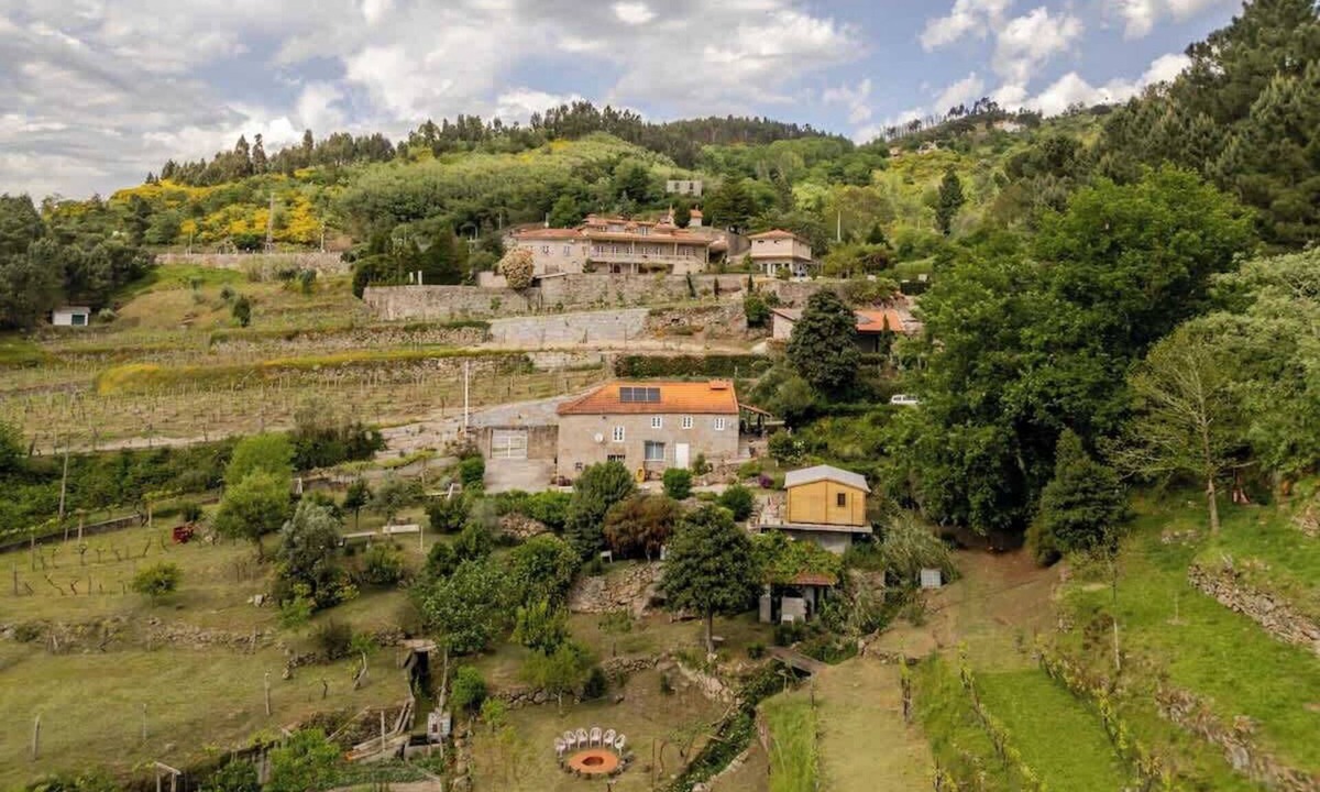 Beijos House | Abrigo dos Maias - A Soulful Retreat by HostWise