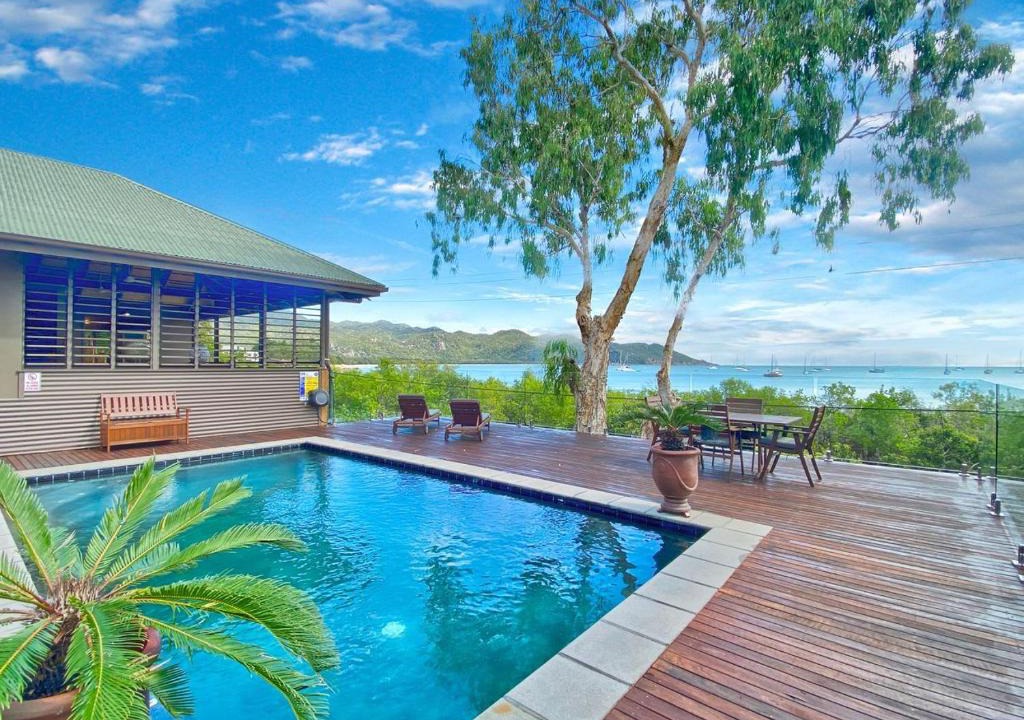 Horseshoe Bay House | Absolute Beachfront and Pool House