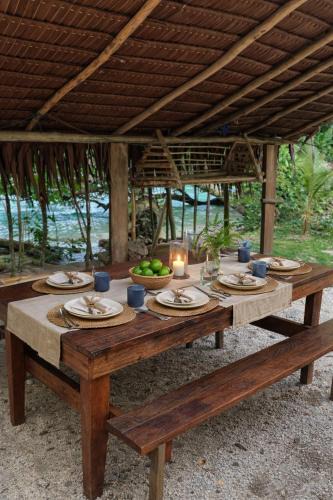 Aore Island House | Absolute Beachfront with cultural Tours Aore Island