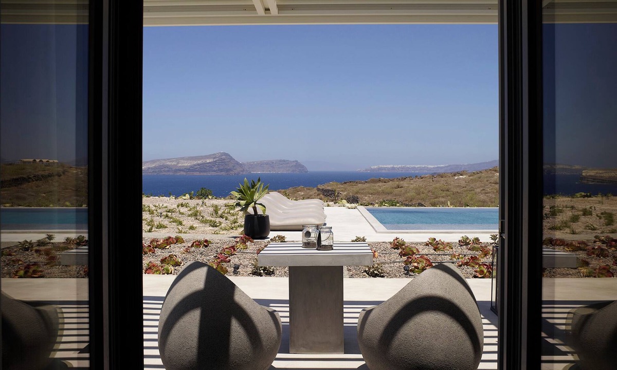 Akrotiri Hotel | Absolute Paradise Santorini- Adults Only
