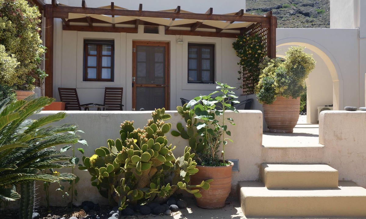 Imerovigli House | Absolute Peace in a beautiful setting - north villa