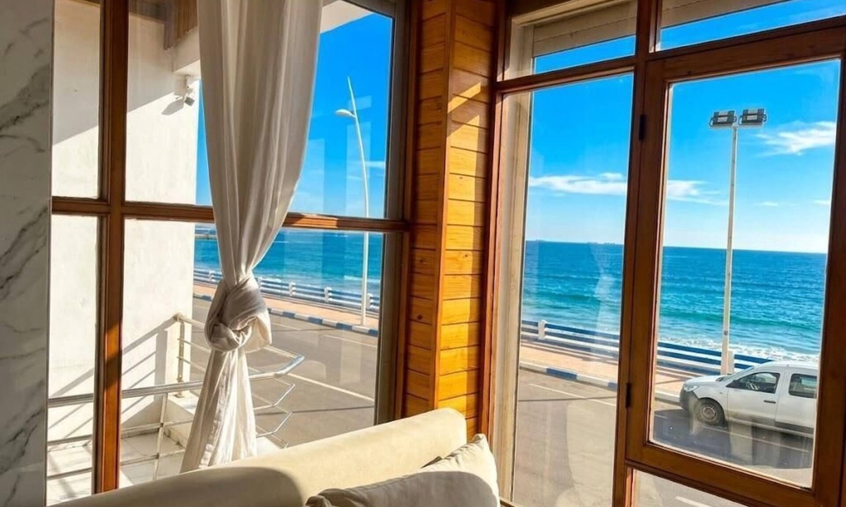 Sidi Bouzid Apartment | Absolute Relaxation Facing the Waves