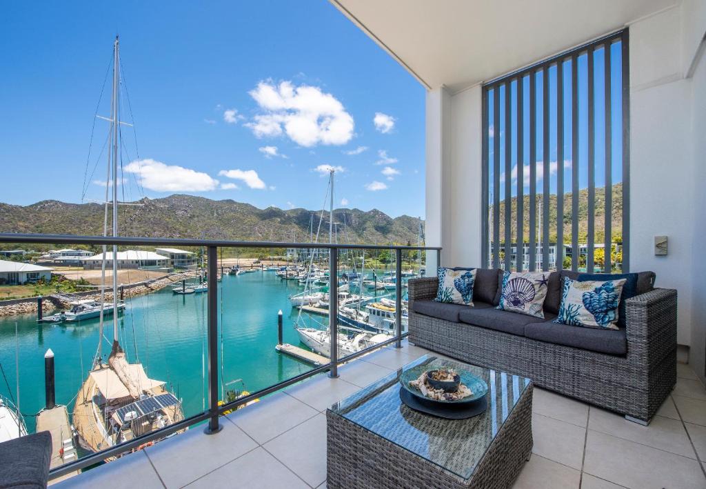 Nelly Bay Apartment | Absolute Waterfront Magnetic Island