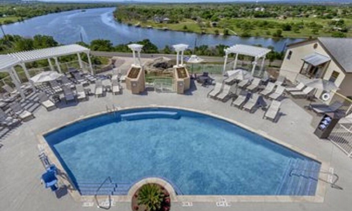 Marble Falls Resort | Absolutely gorgeous resort & condos !