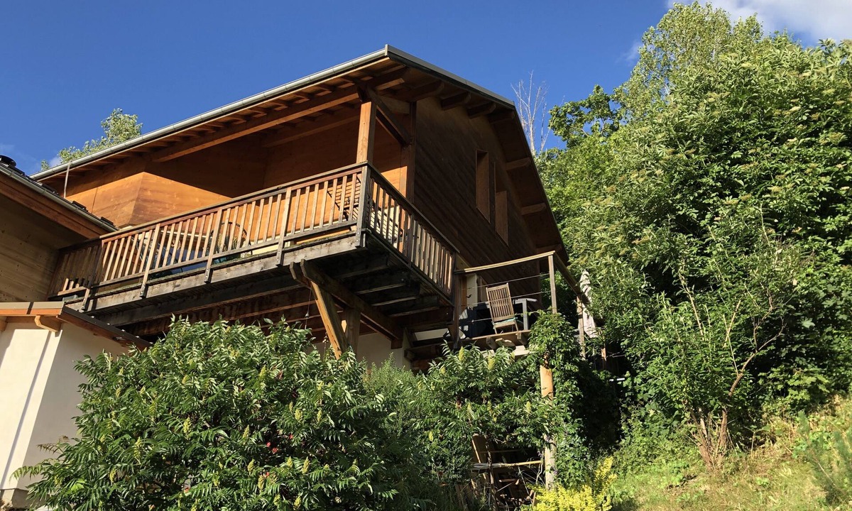 Briancon House | Absolutely quiet house with town center amenities