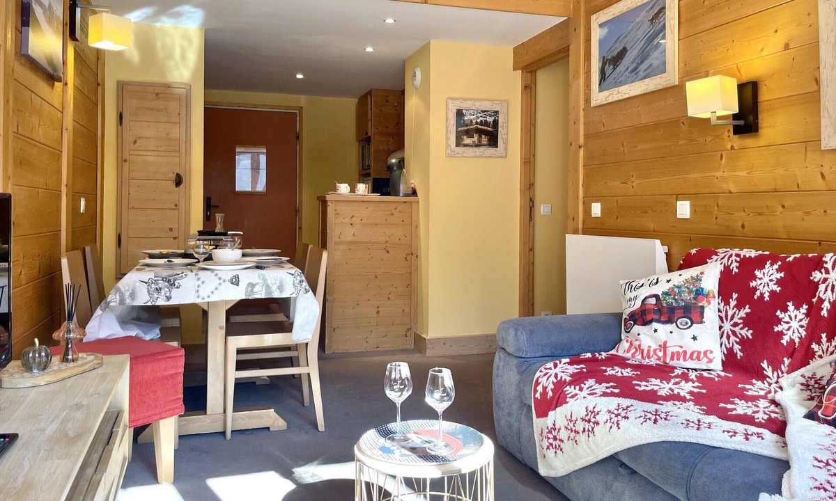 Les Bruyeres Apartment | (AC.306) Spacious ski-in ski-out T2 in the heart of Menuires