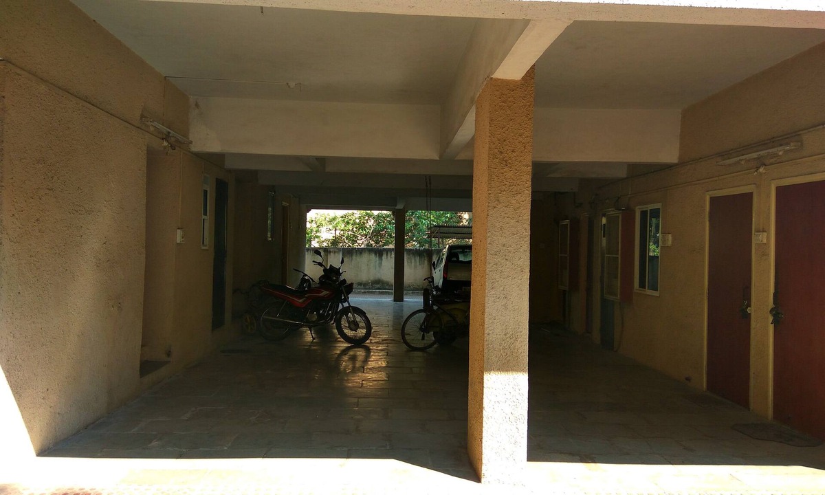 Kothrud House | AC Studio Room ! Comfortable stay in heart of city!
