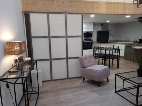 Centre Ville Apartment | Acacia