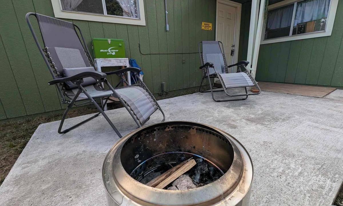 West Hills Cottage | ACCESSIBLE 1-bedroom cottage in rural Bremerton with WiFi Private patio by farms