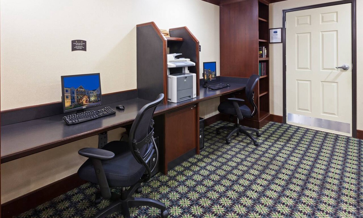 Fort Worth Apartment | Accessible Studio w/Work Desk | Free Breakfast!