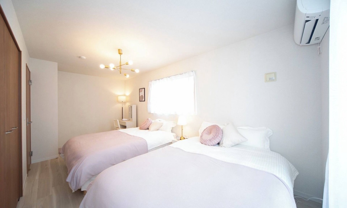 Kuwana House | Accommodates 13 people A twostory house near Nagashima Resort and Nabana no Sato/Kuwana Mie