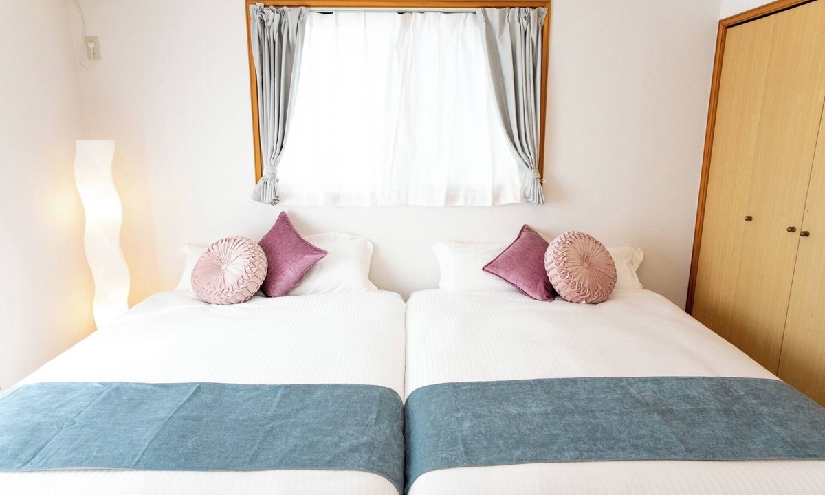 Kuwana House | Accommodates 13 people 3 parking spaces 5 minutes to Nagashima Spa Land/Kuwana Mie