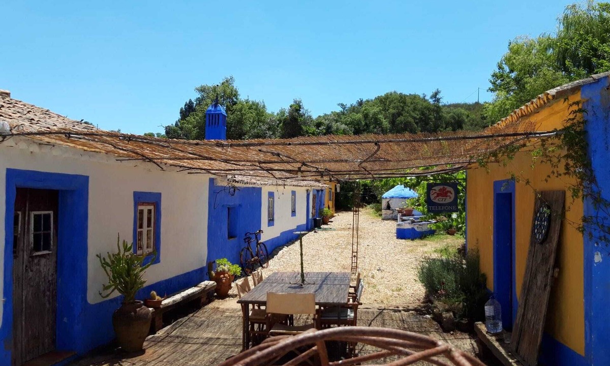 Luzianes House | Accommodation for groups/artistic residence
