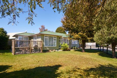 Te Anau Hotel | Accommodation Fiordland -The Three Bedroom House at 226A Milford Road