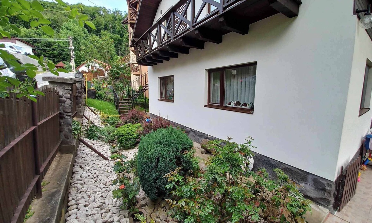 Sovata House | Accommodation in Sovata-Băi - peace, comfort and a view of the forest!