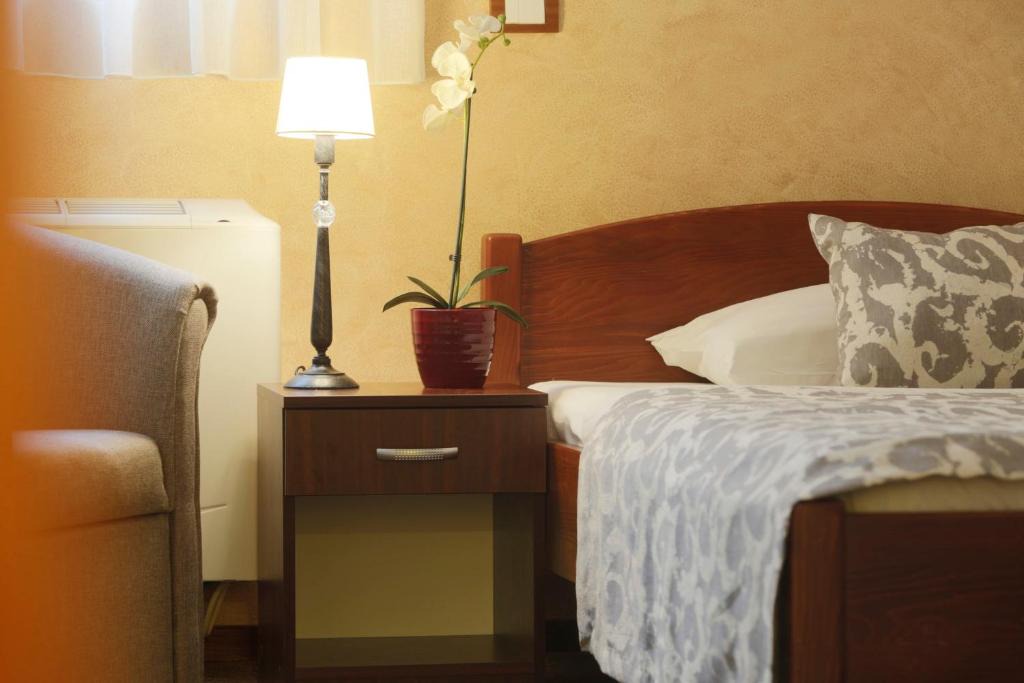 Borca House | Accommodation Tara