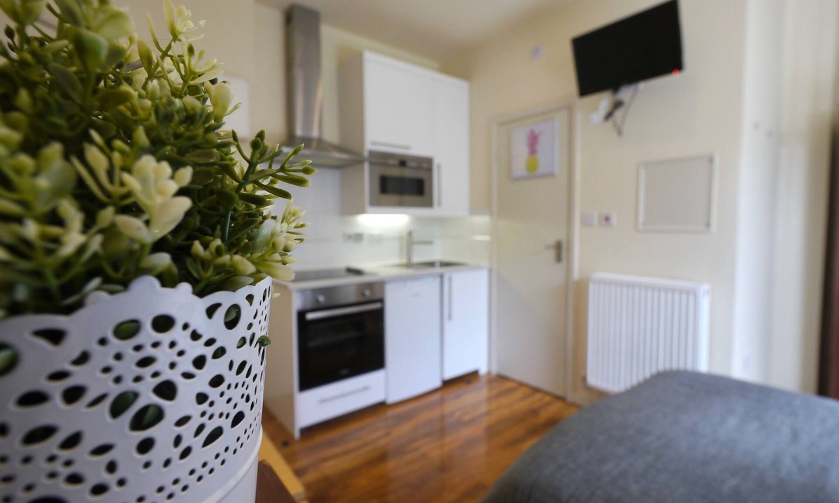 Brondesbury Hostel | Accomodation London - Hostel