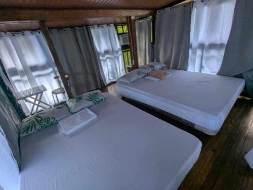 Lanuza Bed & Breakfast | Aceyoung Paradise