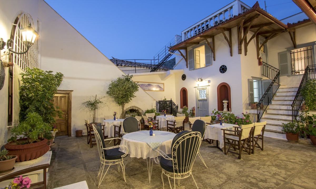 idhra House | Achilleas Pension