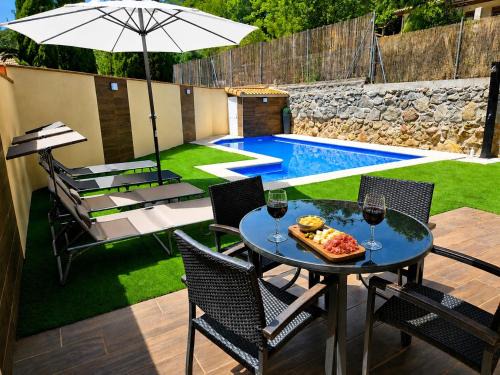 Sotillo de la Adrada House | Acogedor chalet con jardín ideal para desconectar