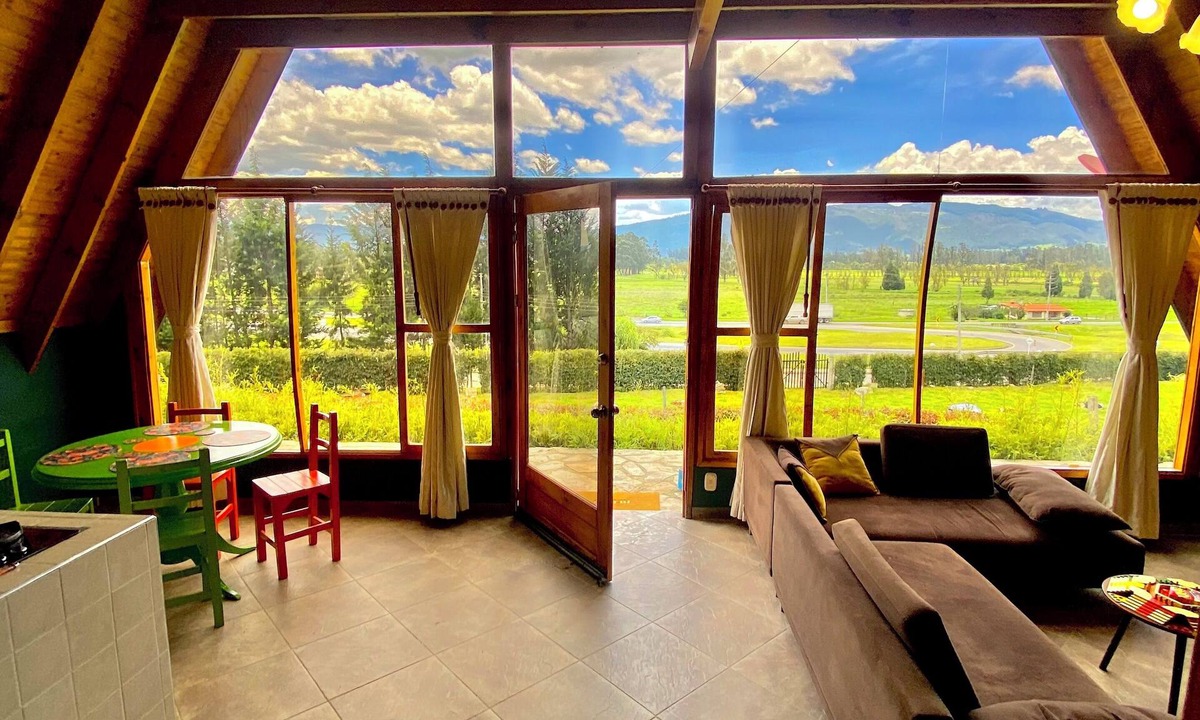 Gachancipa Cabin | Acogedor chalet mirador campestre, cerca al centro, WIFI, chimenea y parrilla.
