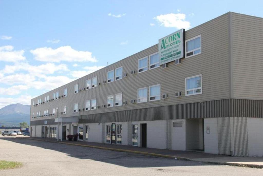 Grande Cache Hotel | Acorn Motel