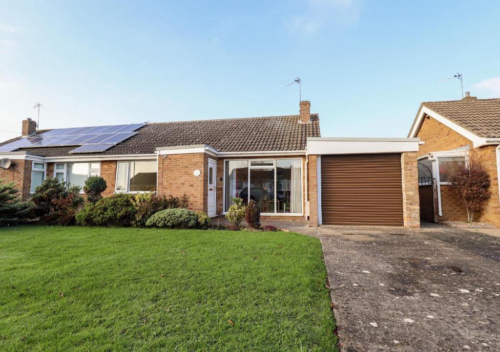 Sandilands House | Acre View