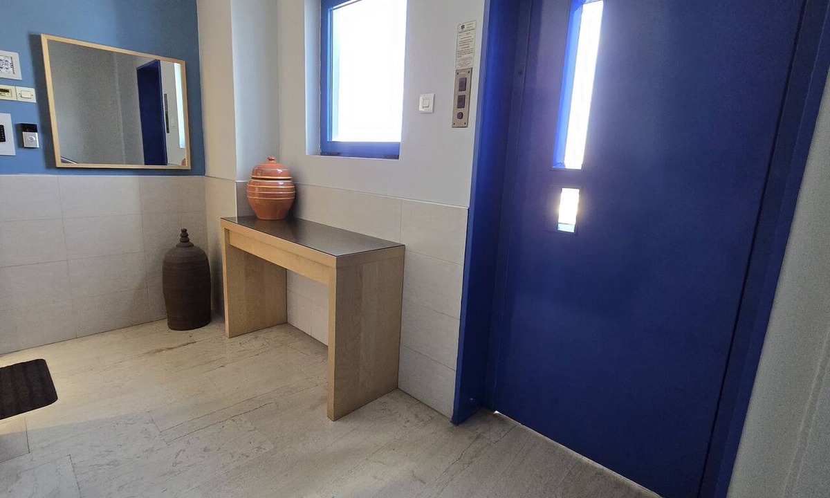 Pangrati Condo | Acropolis Blue 4 Bd 4 Ba, all ensuite baths