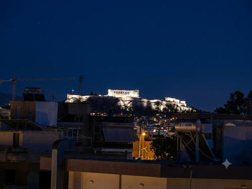 Peristeri Apartment | Acropolis View