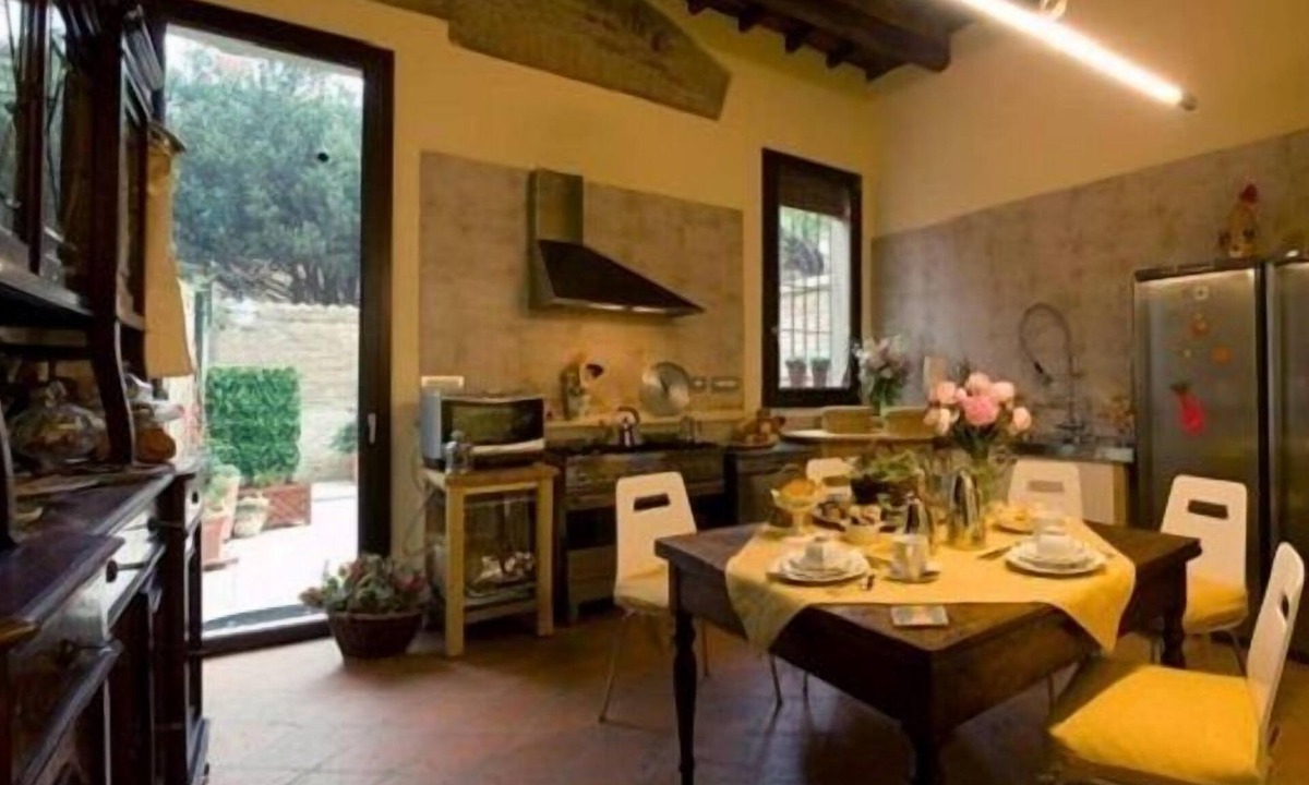 Ferrara Historic Centre Bed & Breakfast | Ada Bed and Breakfast